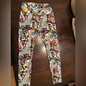 Feathers Black and White Leggings Comic Print